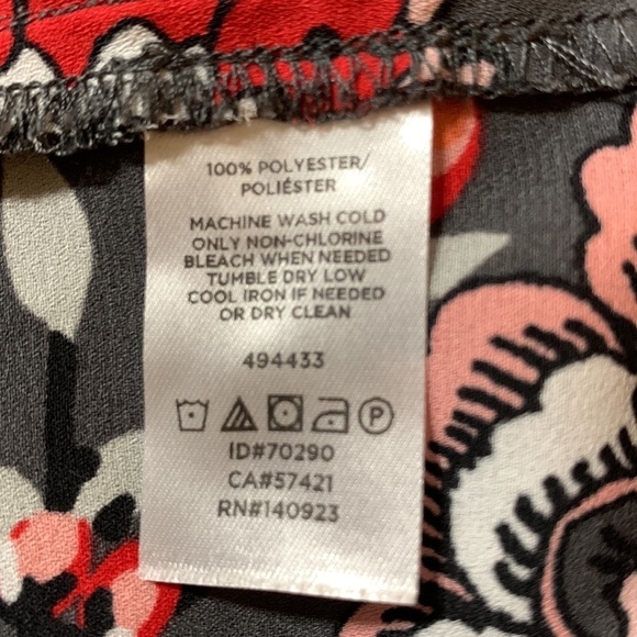 Loft V Neck blouse, gray background with flowers & berries, good condition, Sz S - Picture 6 of 6